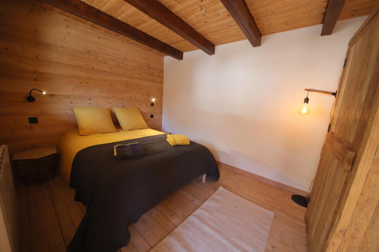 Sous Les Ecotagnes Vila Les Villards-sur-Thones Exterior foto