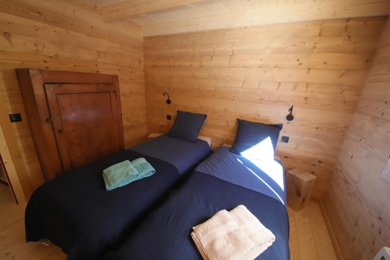 Sous Les Ecotagnes Vila Les Villards-sur-Thones Exterior foto